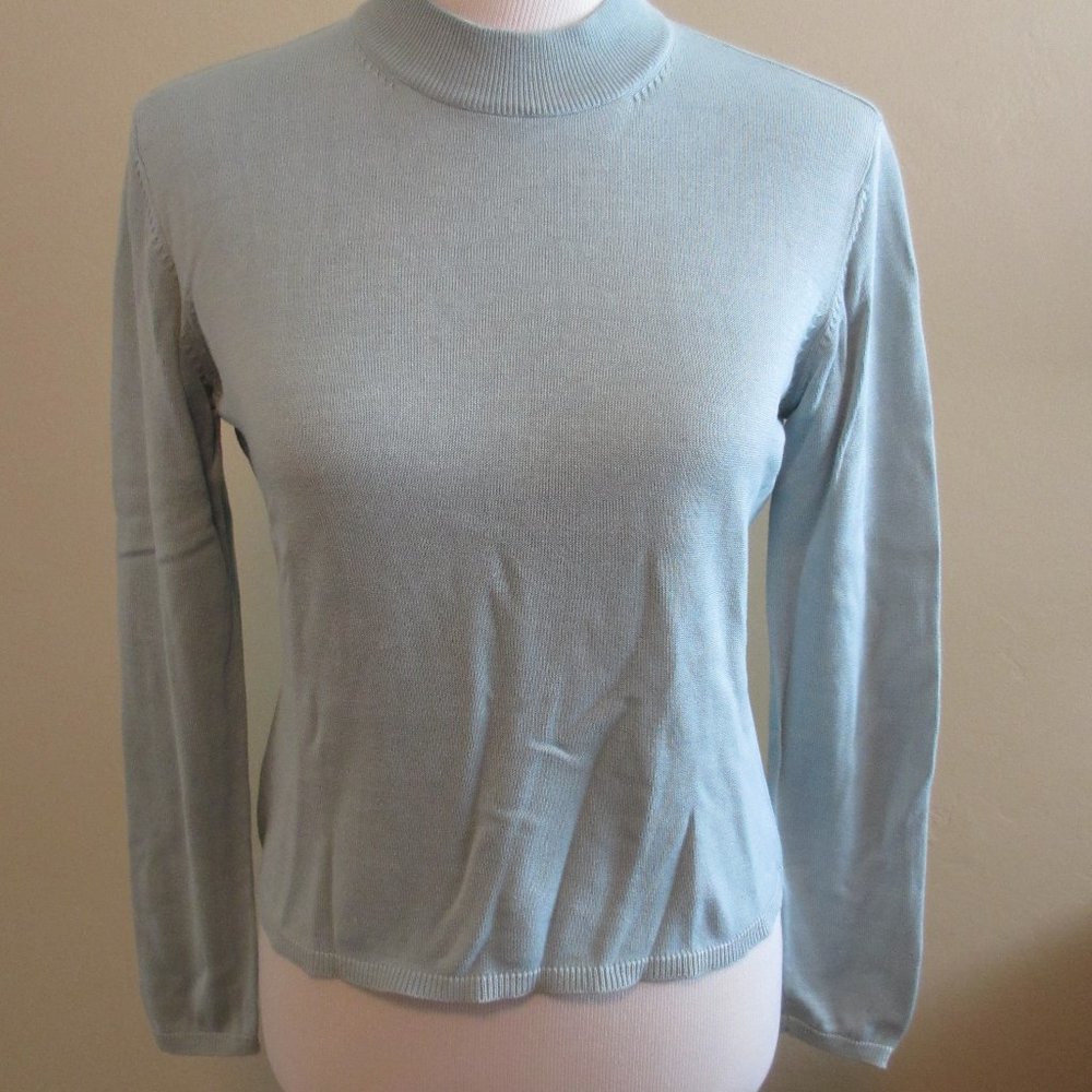DRAPERS'S & DAMON'S PETITE SOFT BLUE SILK LONG SLEEVED SWEATER PS WITH DEFECTS
